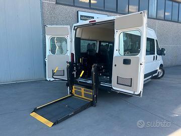 Peugeot Boxer TRASPORTO DISABILI Tetto alto