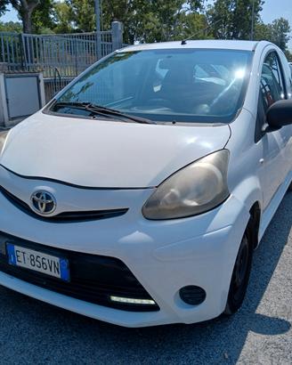 Toyota Aygo 1.0 12V VVT-i 3 porte Active Connect