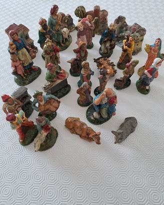 Statuette presepe in cartapesta