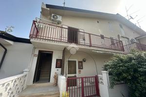 3 LOCALI A VILLAPIANA