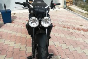 Triumph speed triple 1050