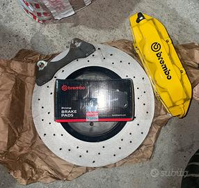 Impianto frenante maggiorato Brembo 305mm