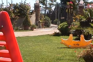 Casa giardino a 2 km spiaggia SCOSSICCI