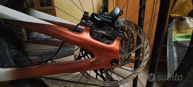 Sram code silver stealth con disci hs2