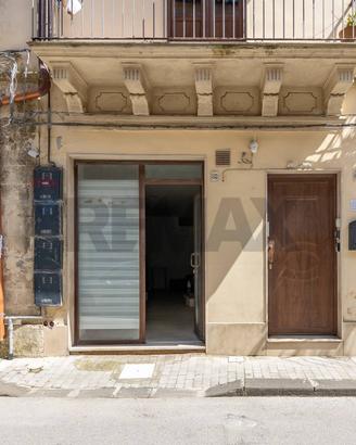 Locale Commerciale - Palazzolo Acreide
