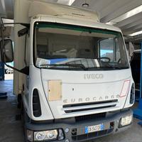 Eurocargo 75e17 furgonato con pedana idraulica