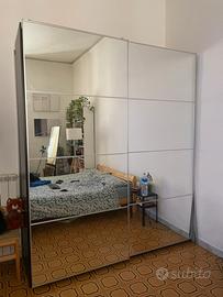 Armadio pax specchio con accessori