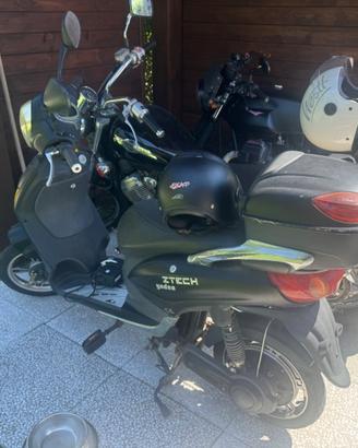 Scooter elettrico Ztech