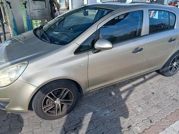 OPEL Corsa 1.2 5 porte Club