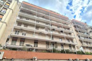 2 LOCALI A BARI
