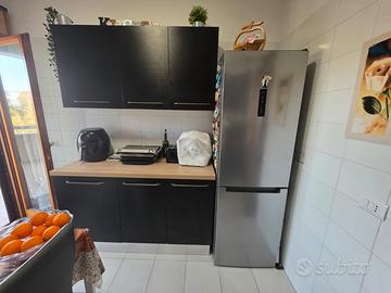 cucina, armadio, parete, camera da letto e varie