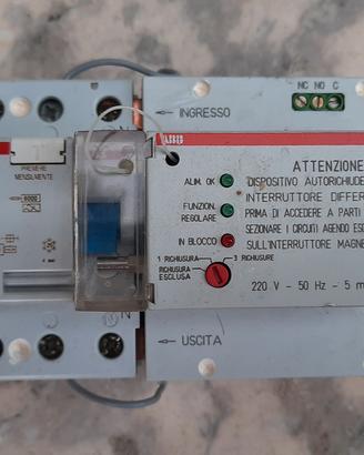 Interruttore con riarmo automatico
