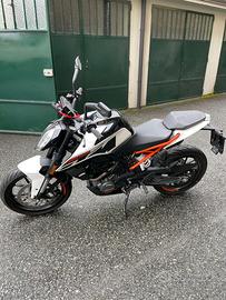Ktm Duke 125 - 2021