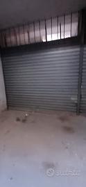 Box auto soppalcato in via saggese