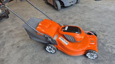 Rasaerba Husqvarna a batteria