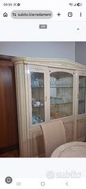 Sala da pranzo stile impero romano