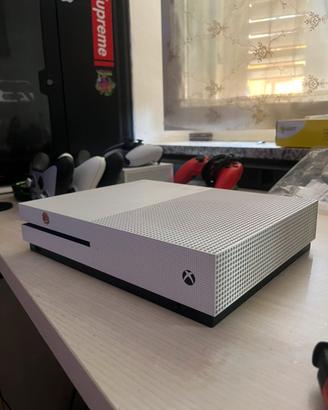 Xbox One S senza joystick