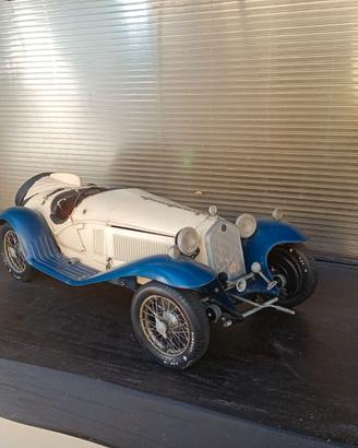 Modellino Pocher 1/8 Alfa Romeo Spider Touring Gra