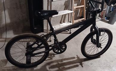 Bicicletta freestyle usata 