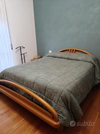 Camera Matrimoniale in Noce-letto,armadio,comodini