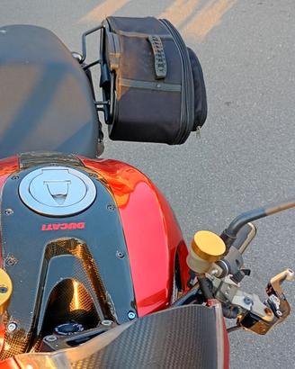 borsoni laterali Ducati Monster