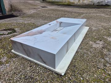 lavandino in piastrelle 