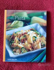 libro ricette con la PASTA 189 pagine NUOVO