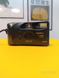 Yashica J-Mini Super fotocamera a pellicola 35mm