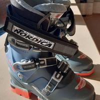 Scarponi da scialpinismo donna