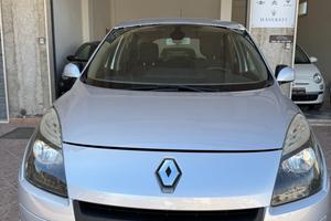 Renault Scenic Scénic 1.9 dCi 130CV Dynamique