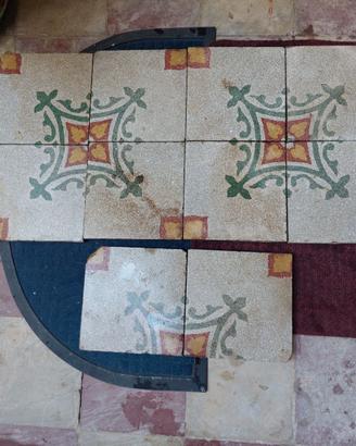 Antiche mattonelle Cementine cm 20x20, due decori