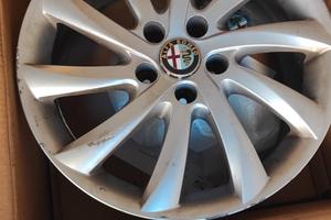 Set Cerchi in lega Alfa Romeo Giulietta 17"