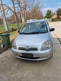 Toyota Yaris 2001