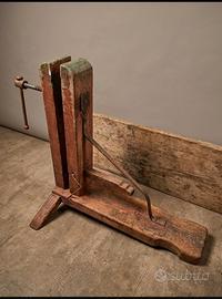 Antica Morsa da Falegname in Legno e Ferro 