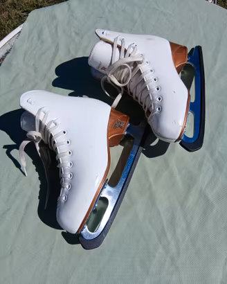 Pattini risport 225