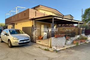 3 VANI SEMI INDIPENDENTE - RECENTEMENTE RISTRUTTUR