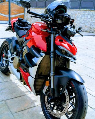 ducati streetfighter v4 