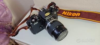 Macchina Fotografica Reflex NIKON FE2