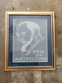 Quadro di padre Pio ad uncinetto 