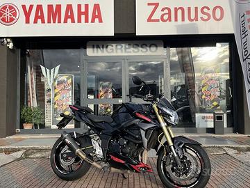Suzuki GSR 750