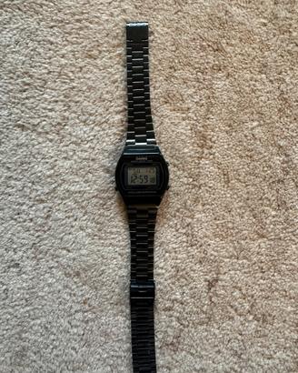 orologio digitale casio nero illuminator
