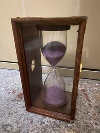 Clessidra Vintage in Vetro e Legno Scuro