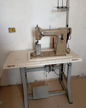 Macchina da cucire a colonna Necchi 930-159