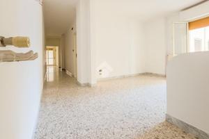 4 LOCALI A MANFREDONIA