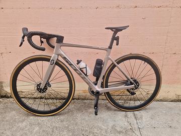 Scott Addict rc10 tg. M force axs