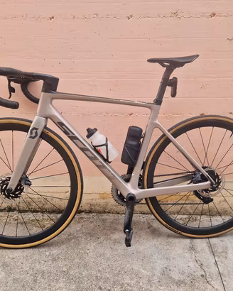 Scott Addict rc10 tg. M force axs
