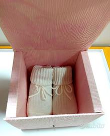 Cofanetto con orso e scarpine per bimba