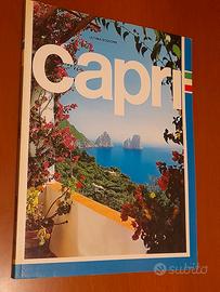 Libro fotografico intitolato "Capri".