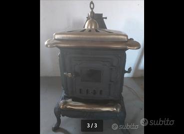 Stufa antica a legna