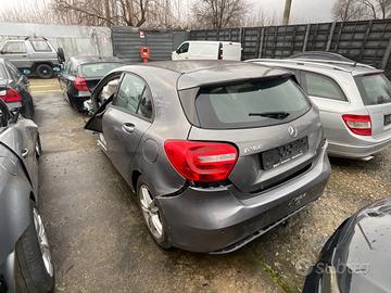 MERCEDES CLASSE A 2015 PER RICAMBI